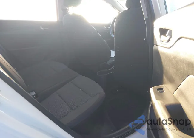 3KPC24A63LE106097: 41880397