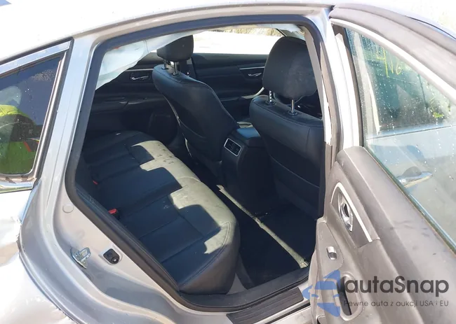 1N4AL3AP0JC130276: 41880417