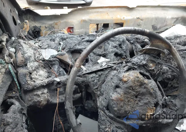 5N1AT2MT1GC830485: 41880767