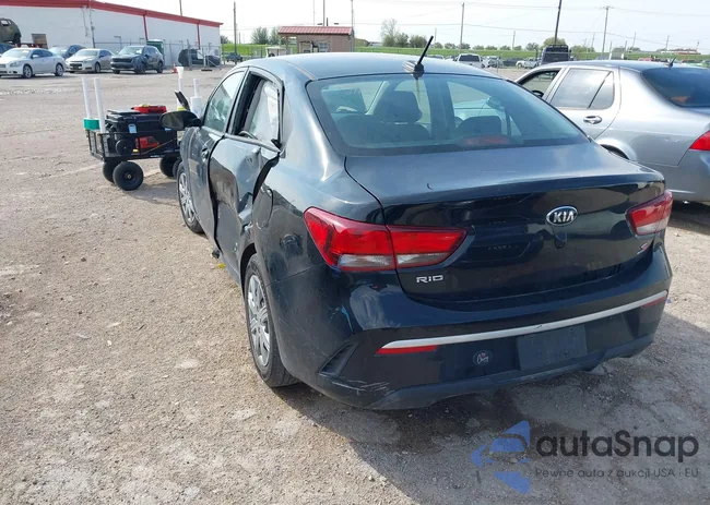 3KPA24AD5ME414282: 41879862