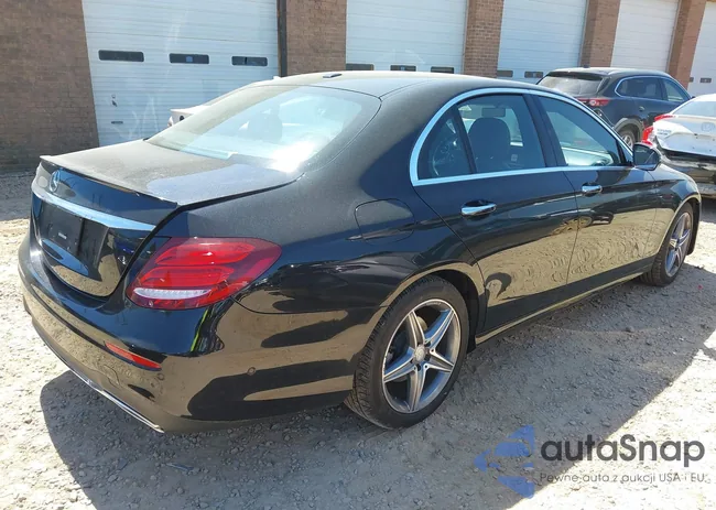 WDDZF4JB6HA090960: 41882472