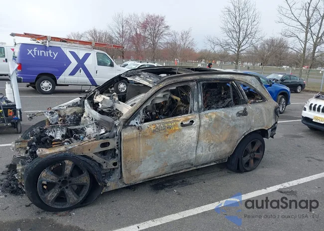 W1N0G8EB8NG119068: 41883659