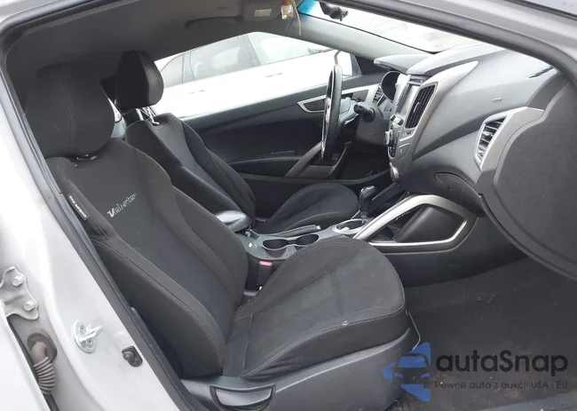 KMHTC6AD3DU140949: 41883011