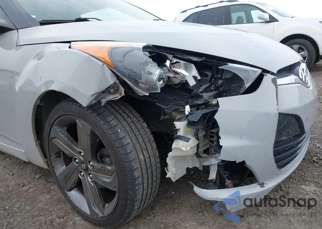 KMHTC6AD3DU140949: 41883011