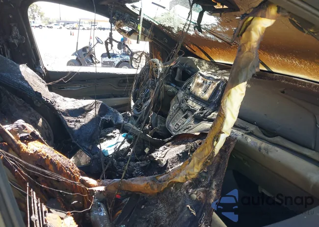 5FNRL6H79JB041040: 41883128