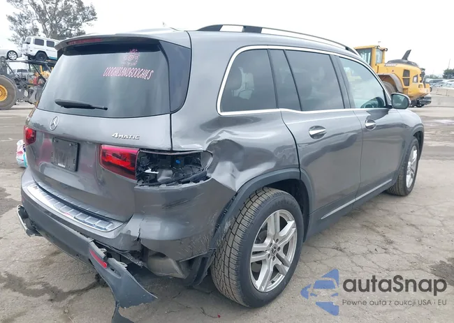 W1N4M4HB5MW104403: 41884647