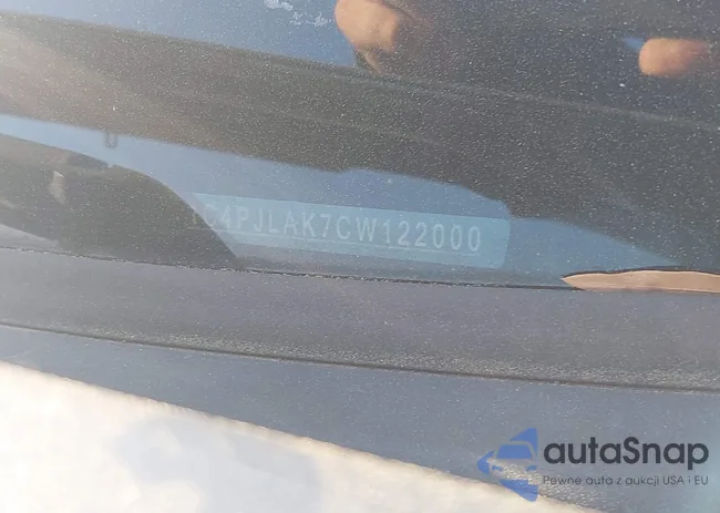 1C4PJLAK7CW122000: 41885273