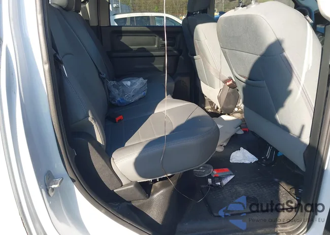 1C6RR7XT2JS187485: 41885445