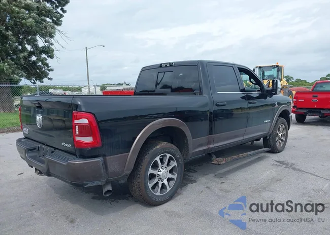 3C6UR5GL9RG118570: 41885115