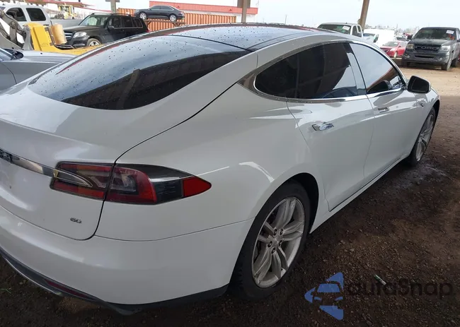 5YJSA1CG8DFP22036: 41886249