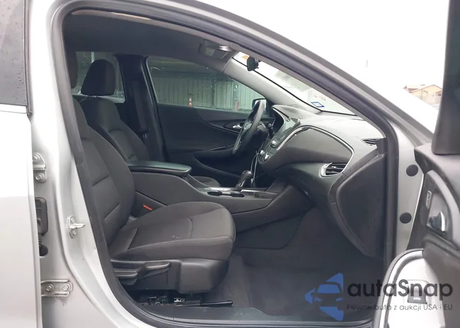 1G1ZD5ST9LF102004: 41886821