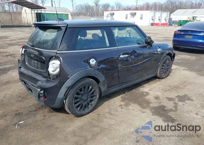 WMWXP7C59F2A34137: 41888603