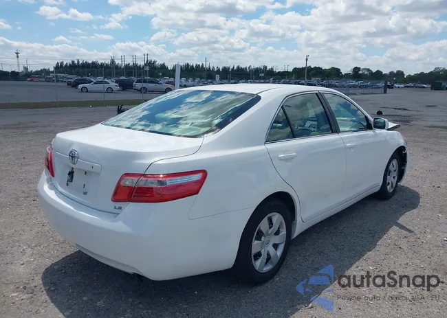 4T1BE46KX9U818220: 41889427