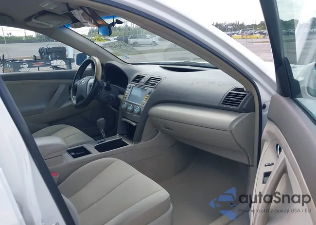 4T1BE46KX9U818220: 41889427