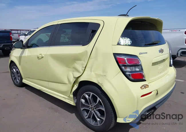 1G1JD6SH3H4115445: 41889466