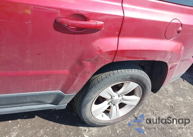 1C4NJRCB2CD687905: 41889470