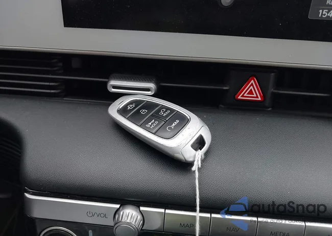 KM8KM4AE4NU065539: 41889525