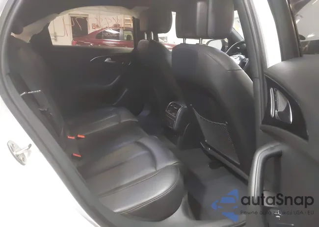 WAUF8AFC5JN064157: 41888774