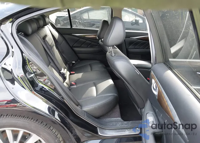 JN1EV7AR3KM556525: 41889028