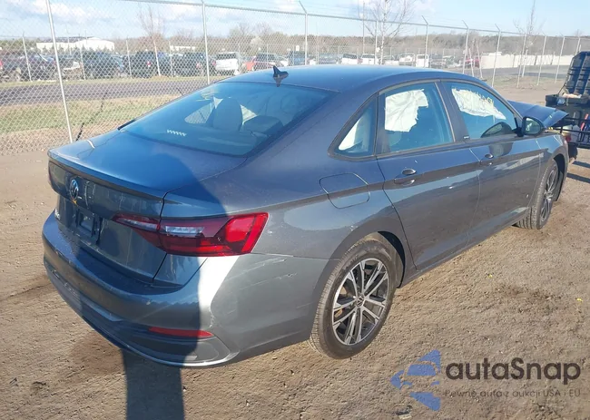 3VWBM7BU6RM027295: 41889109