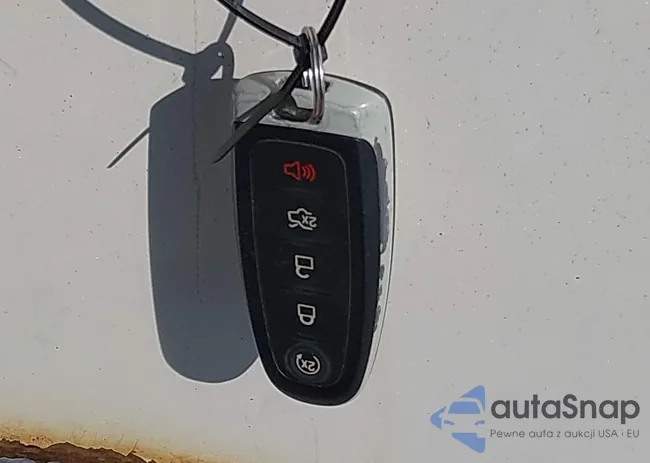 1FMCU9J90FUA48002: 41890275