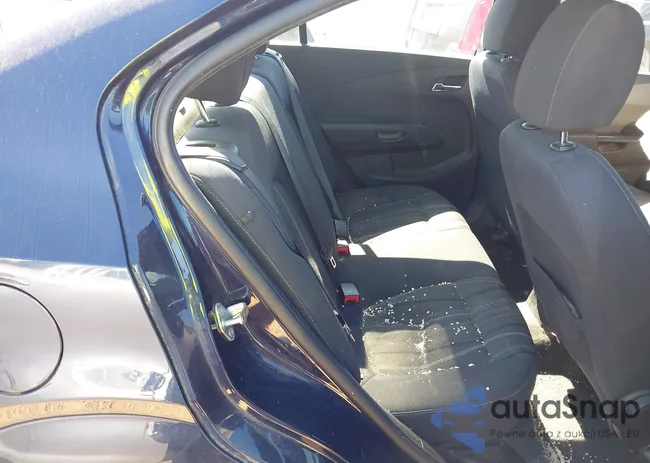 1G1JC5SH8G4157766: 41890376