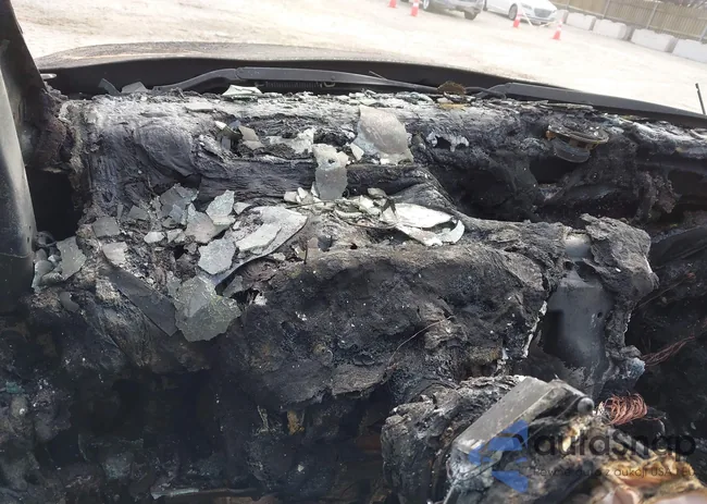 1C4RJFBGXEC325147: 41890005