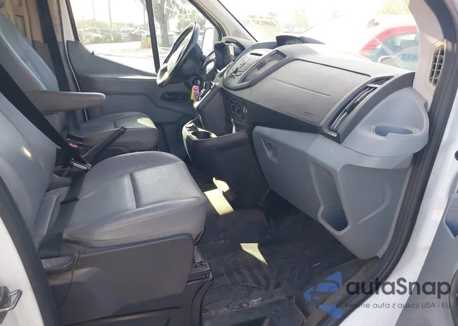 1FTYR2ZM1KKB25574: 41891247