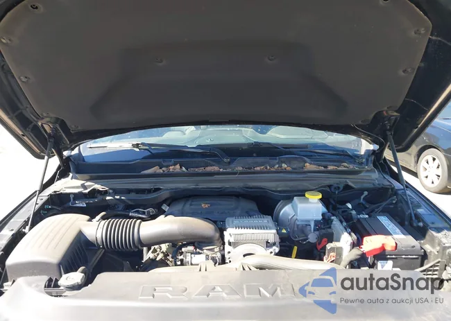 1C6SRFHT5NN311005: 41891553