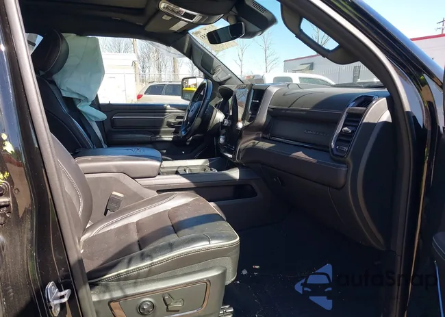 1C6SRFHT5NN311005: 41891553