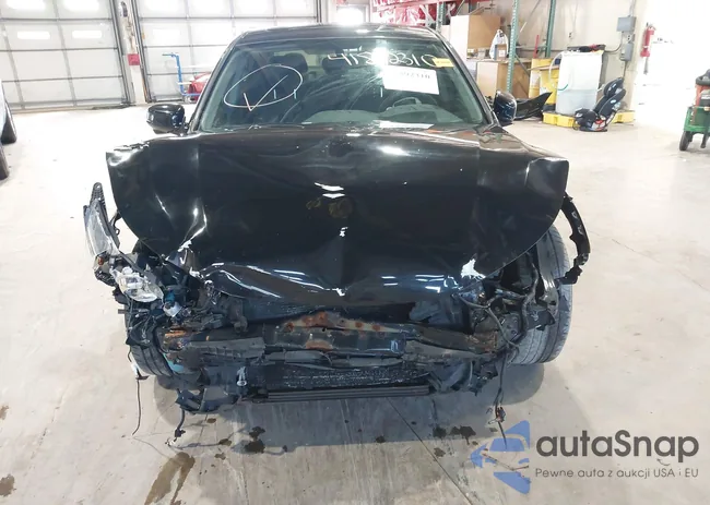 1HGCR2F70HA104272: 41892310