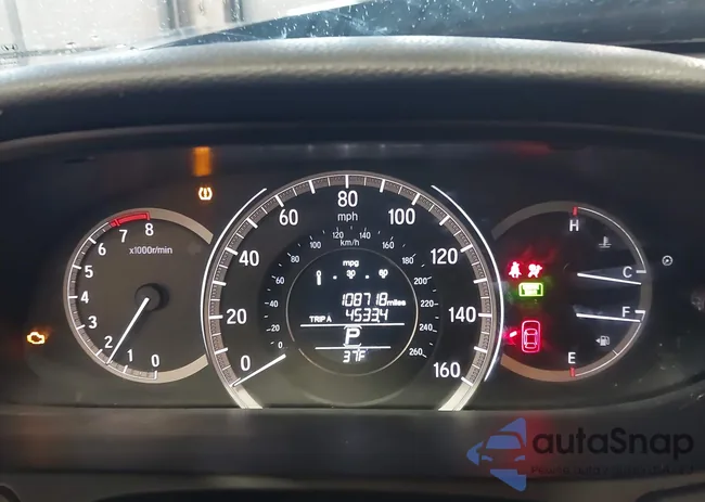 1HGCR2F70HA104272: 41892310