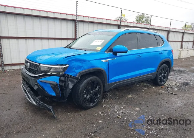 3VVNX7B28PM305652: 41892522