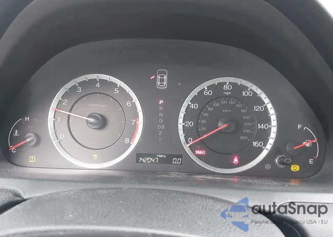 1HGCP2F40BA017734: 41892636