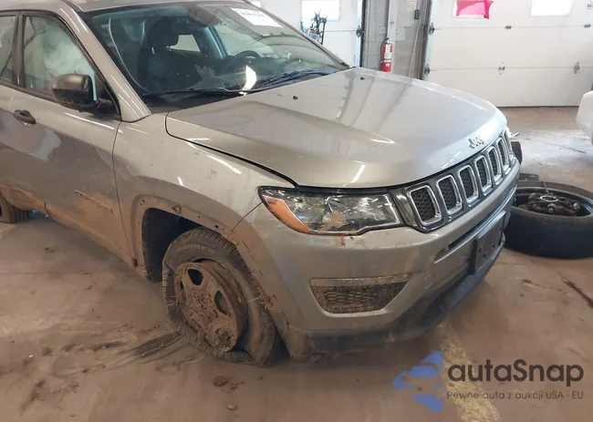 3C4NJDAB6JT179613: 41893360