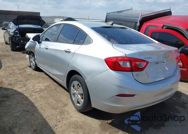 1G1BC5SM8J7104296: 41892970