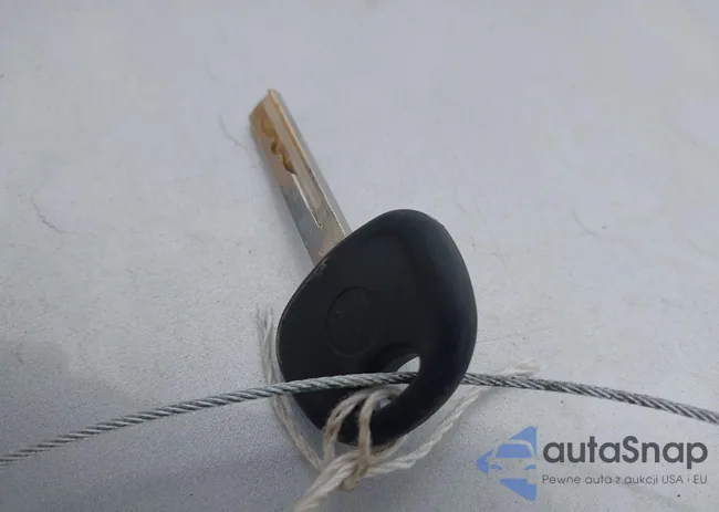 KMHTC6AD0GU304338: 41894739