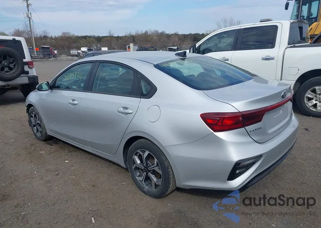 3KPF24AD3KE041214: 41893834