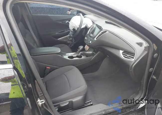 1G1ZD5ST5NF207478: 41895116