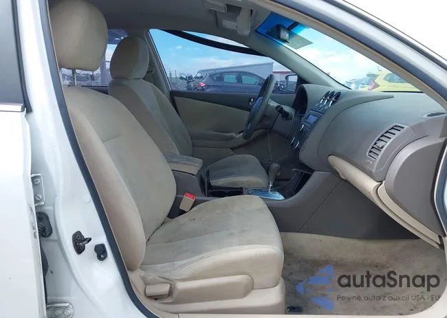 1N4AL2AP1AN475377: 41896247