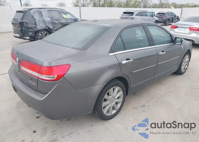 3LNHL2GC4BR767404: 41895780