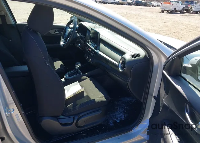 3KPF24ADXLE223235: 41897137