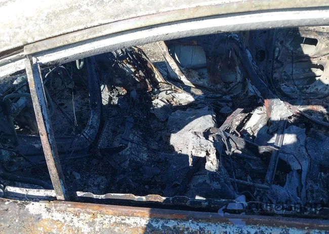 58AGZ1B14LU080047: 41897502