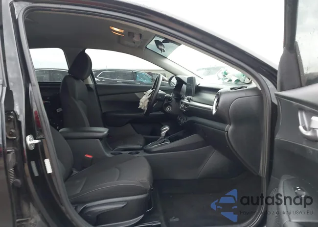 3KPF24AD2LE163208: 41898368