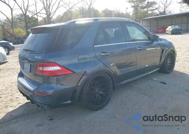 4JGDA7EB0CA033186: 41897785