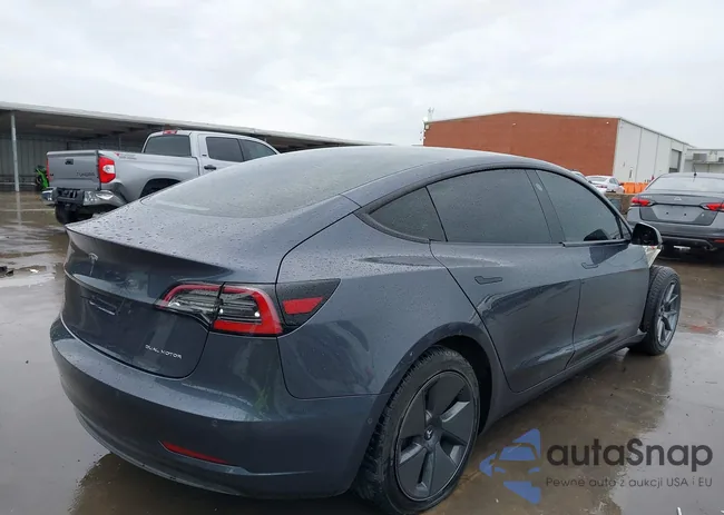 5YJ3E1EB7NF341015: 41898900