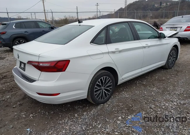 3VWC57BUXMM021154: 41898927