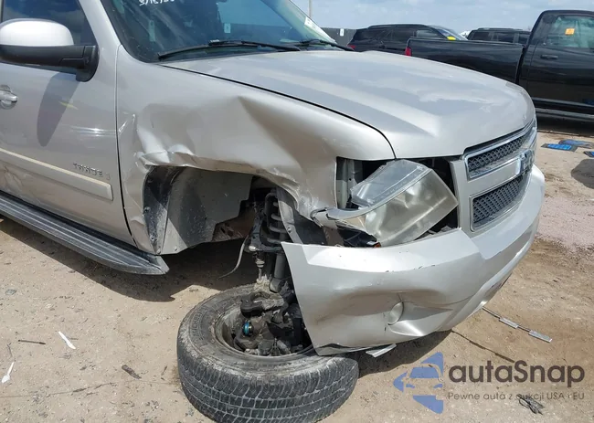 1GNFC13028R153786: 41900190