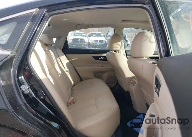 1N4AL3AP1GC112636: 41900211