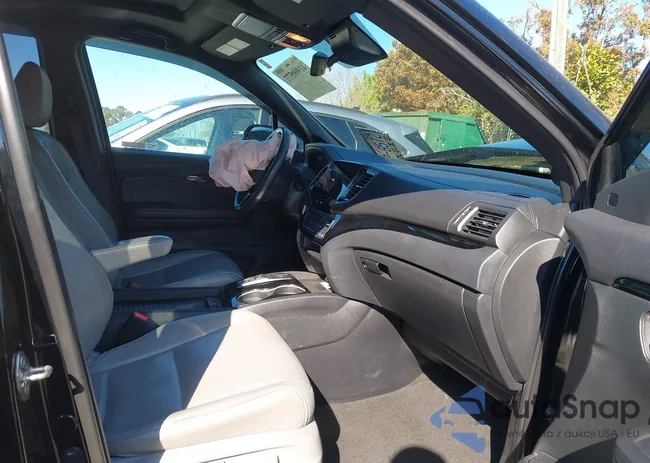 5FNYF8H01KB006754: 41900577